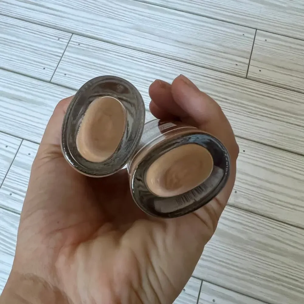 NEW CoverGirl Trublend Tawny Hydrating Smoothing Liquid Foundation 30 mL D5